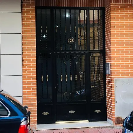 Calle Concordia 128 *